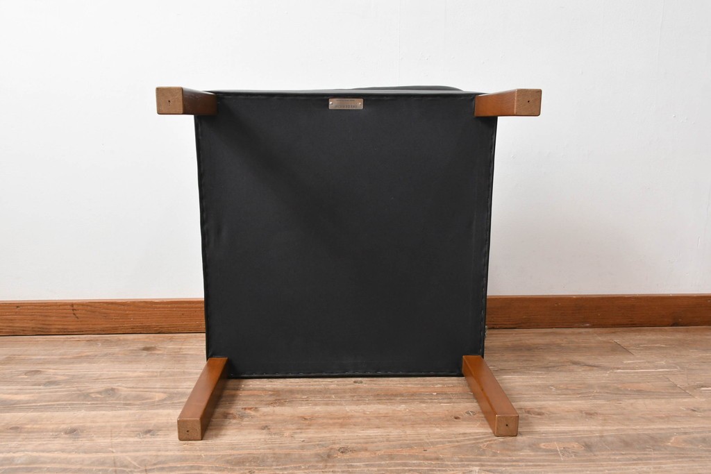 中古　美品　FREDERICIA(フレデリシア)　ボーエ・モーエンセン　シンプルなデザインが使いやすい2202オットマン　定価約42万円　(R-068197)