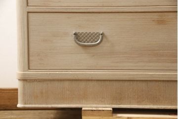 中古　柔らかな色合いが魅力的な加茂総桐箪笥(胴丸、総桐たんす、衣装箪笥、着物箪笥、和タンス、引き出し、)(R-068199)