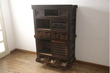 和製アンティーク　上手物!　下段にも引き出し付きの四尺水屋箪笥(食器棚、収納棚、重ね戸棚、時代箪笥、茶箪笥、キャビネット)(R-068203)