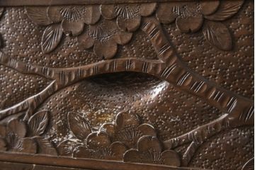 中古　軽井沢彫り　咲き誇る桜の彫刻が美しいドレッシングチェスト(ドレッサー、鏡台、引き出し、化粧台)(R-068206)