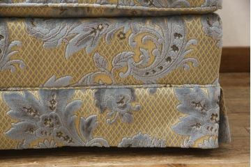 中古　超美品　DREXEL HERITAGE(ドレクセルヘリテイジ)　アップホルスタリ―　気品ある佇まいが美しい1人掛けソファ(一人掛けソファ、アームチェア)(定価約62万円)(R-068226)