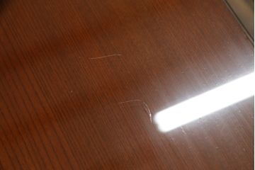 中古　最高級品　国産職人手造り　漆塗り　木目が美しい大振りで重厚な片袖机(座机、文机、ローテーブル、センターテーブル、作業台、ワークデスク、在宅用、在宅ワーク用)(R-068228)