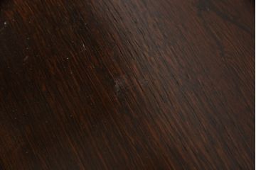 中古　美品　整然と並ぶ縦桟が和モダンな雰囲気を醸し出す格子引き戸の水屋箪笥サイドボード(収納棚、戸棚、食器棚、茶棚、サイドキャビネット)(R-068229)