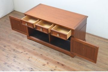 中古　DREXEL HERITAGE(ドレクセルヘリテイジ)　Triune(トライユン)　クラシカルなデザインがお洒落なテレビ台(ローボード、テレビボード、サイドキャビネット、リビングボード、収納棚、戸棚)(R-068230)