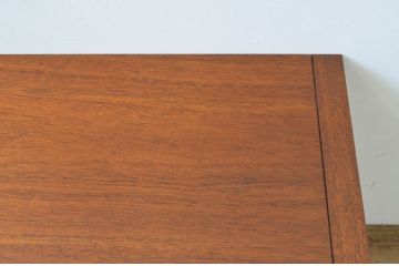 中古　DREXEL HERITAGE(ドレクセルヘリテイジ)　Triune(トライユン)　クラシカルなデザインがお洒落なテレビ台(ローボード、テレビボード、サイドキャビネット、リビングボード、収納棚、戸棚)(R-068230)