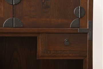 中古　松本民芸家具　希少!風情ある和モダンの空間づくりに活躍するD型朝鮮棚(タモ、ラッカー)(茶棚、サイドキャビネット、収納棚、飾り棚)(定価約140万円)(R-068237)