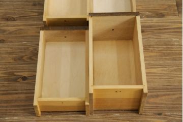 中古　美品　三越家具(現カントリーハウス)　Brugge(ブルージュ)　オーク材　クラシカルな雰囲気漂うドレッサー(鏡台、ミラー)(R-068239)
