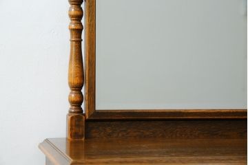 中古　美品　三越家具(現カントリーハウス)　Brugge(ブルージュ)　オーク材　クラシカルな雰囲気漂うドレッサー(鏡台、ミラー)(R-068239)