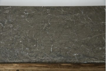 中古　美品!!　arflex(アルフレックス)　ERA(living table)　エラ　リビングテーブル　C.O.D.(シー・オー・ディー)デザイン　大理石の天板とスタイリッシュなシルエットが美しいテーブル　定価約31万円　(R-068242)