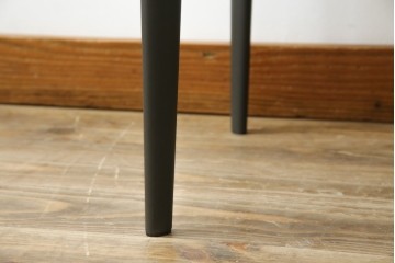 中古　美品!!　arflex(アルフレックス)　ERA(living table)　エラ　リビングテーブル　C.O.D.(シー・オー・ディー)デザイン　大理石の天板とスタイリッシュなシルエットが美しいテーブル　定価約31万円　(R-068242)