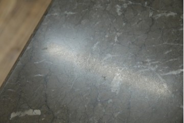 中古　美品!!　arflex(アルフレックス)　ERA(living table)　エラ　リビングテーブル　C.O.D.(シー・オー・ディー)デザイン　大理石の天板とスタイリッシュなシルエットが美しいテーブル　定価約31万円　(R-068242)