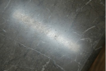 中古　美品!!　arflex(アルフレックス)　ERA(living table)　エラ　リビングテーブル　C.O.D.(シー・オー・ディー)デザイン　大理石の天板とスタイリッシュなシルエットが美しいテーブル　定価約31万円　(R-068242)