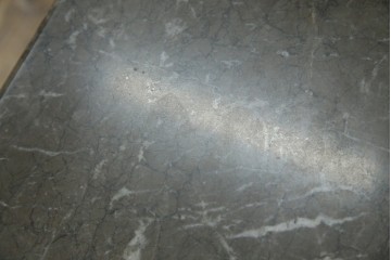 中古　美品!!　arflex(アルフレックス)　ERA(living table)　エラ　リビングテーブル　C.O.D.(シー・オー・ディー)デザイン　大理石の天板とスタイリッシュなシルエットが美しいテーブル　定価約31万円　(R-068242)