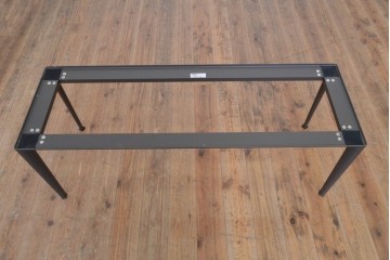 中古　美品!!　arflex(アルフレックス)　ERA(living table)　エラ　リビングテーブル　C.O.D.(シー・オー・ディー)デザイン　大理石の天板とスタイリッシュなシルエットが美しいテーブル　定価約31万円　(R-068242)