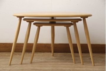中古　美品!!　MARGARET HOWELL(マーガレットハウエル)×ERCOL(アーコール)　温かみのある木肌と曲線が特徴的なぺブルネストテーブル(トリオ、サイドテーブル、カフェテーブル、コーヒーテーブル、ローテーブル、北欧)(R-068249)