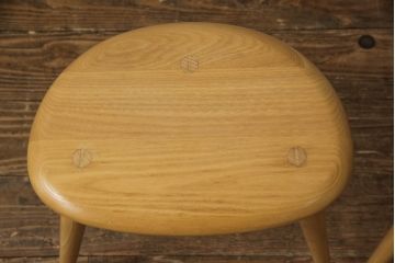 中古　美品!!　MARGARET HOWELL(マーガレットハウエル)×ERCOL(アーコール)　温かみのある木肌と曲線が特徴的なぺブルネストテーブル(トリオ、サイドテーブル、カフェテーブル、コーヒーテーブル、ローテーブル、北欧)(R-068249)