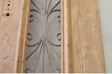 海外アンティーク　パイン材　特大!!アイアンフェンス入り背の高い両開きドア1対2枚セット(建具、木製扉)(R-068251)