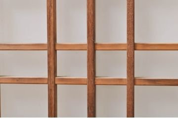 アンティーク建具　ノスタルジックな雰囲気漂う格子入りガラス窓2枚セット(引き戸、ガラス戸、格子戸)(R-068259)