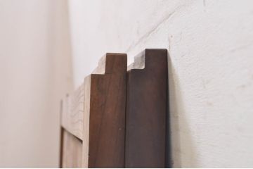 アンティーク建具　総欅(ケヤキ)材一枚板　経年を感じさせる木味が魅力の板戸窓2枚セット(引き戸)(R-068261)