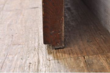 アンティーク建具　総欅(ケヤキ)材一枚板　どこか懐かしい雰囲気漂う板戸窓1枚(引き戸)(R-068262)