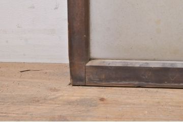 アンティーク建具　経年を感じさせる古い木味のガラス窓2枚セット(引き戸、ガラス戸)(R-068265)