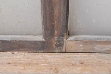 アンティーク建具　経年を感じさせる古い木味のガラス窓2枚セット(引き戸、ガラス戸)(R-068265)