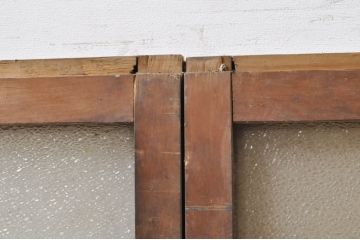 アンティーク建具　経年を感じさせる古い木味のガラス窓2枚セット(引き戸、ガラス戸)(R-068265)