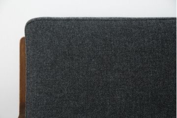 北欧家具　デンマークビンテージ　GETAMA(ゲタマ)　Hans J Wegner(ハンス・J・ウェグナー)　GE290　くつろぎの空間を演出するアーム付き3人掛けソファ(3P、三人掛け、アームソファ、トリプルソファ、3シーター、北欧、ヴィンテージ)(R-068269)