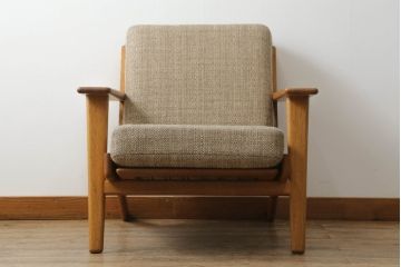北欧ビンテージ　デンマークビンテージ　GETAMA(ゲタマ)　Hans J Wegner(ハンス・J・ウェグナー)　GE290　くつろぎの空間を演出するイージーチェア(椅子、イス、アームチェア、1P、一人掛けソファ、1人掛けソファ、北欧、ヴィンテージ)(R-068270)