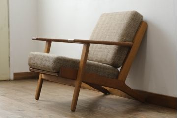 北欧ビンテージ　デンマークビンテージ　GETAMA(ゲタマ)　Hans J Wegner(ハンス・J・ウェグナー)　GE290　くつろぎの空間を演出するイージーチェア(椅子、イス、アームチェア、1P、一人掛けソファ、1人掛けソファ、北欧、ヴィンテージ)(R-068270)
