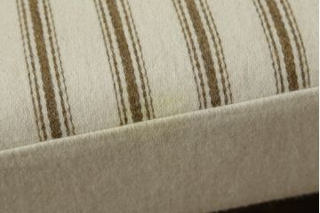 北欧ビンテージ　デンマークビンテージ　Hans J Wegner(ハンス・J・ウェグナー)　GETAMA(ゲタマ)　GE290　洗練された佇まいが目を引く3人掛けソファ(3P、三人掛け、アームソファ、トリプルソファ、3シーター、北欧、ヴィンテージ)(R-068271)