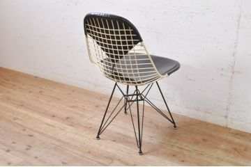 アメリカビンテージ　Hermanmiller(ハーマンミラー社)　チャールズ&レイ・イームズ(Charles & Ray Eames)　DKR　エッフェルベース　ビキニパッド付ワイヤーチェア(サイドチェア、ダイニングチェア、椅子、イス、ヴィンテージ)(R-068273)