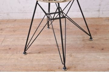 アメリカビンテージ　Hermanmiller(ハーマンミラー社)　チャールズ&レイ・イームズ(Charles & Ray Eames)　DKR　エッフェルベース　ビキニパッド付ワイヤーチェア(サイドチェア、ダイニングチェア、椅子、イス、ヴィンテージ)(R-068273)