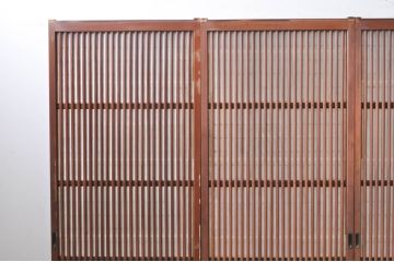 アンティーク建具　上手物!! 高級品 腰板欅(ケヤキ)材 丸面取り縦格子の幅狭格子戸4枚セット(引き戸)(R-068280)