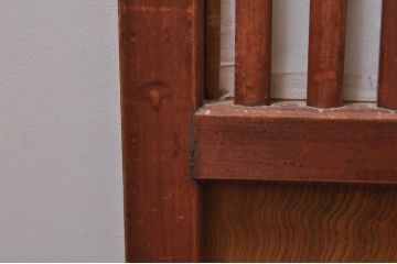 アンティーク建具　上手物!! 高級品 腰板欅(ケヤキ)材 丸面取り縦格子の幅狭格子戸4枚セット(引き戸)(R-068280)