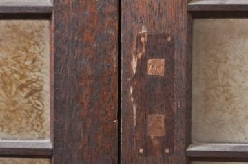 アンティーク建具　どこか懐かしい雰囲気を醸し出す升目(マス目)格子ガラス戸2枚セット(きつね格子、狐格子、引き戸、格子戸)(R-068287)