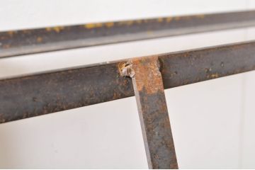 ラフジュ工房オリジナル　杉材　台形アイアンラック(オープンラック、店舗什器、棚、飾り棚、陳列棚)(R-068291)