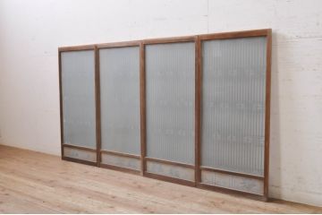 アンティーク建具　片面ガラス　上品な透かし彫り入りの書院戸4枚セット(引き戸、ガラス戸、窓)(R-068294)