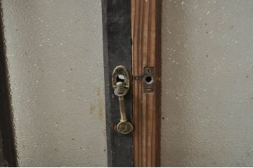 アンティーク建具　レトロな雰囲気を醸し出す小さなガラス窓4枚セット(引き戸、ガラス戸)(R-068295)