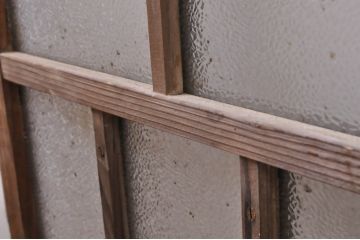 アンティーク建具　レトロな雰囲気を醸し出す小さなガラス窓4枚セット(引き戸、ガラス戸)(R-068295)