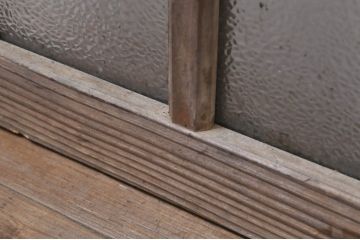 アンティーク建具　レトロな雰囲気を醸し出す小さなガラス窓4枚セット(引き戸、ガラス戸)(R-068295)