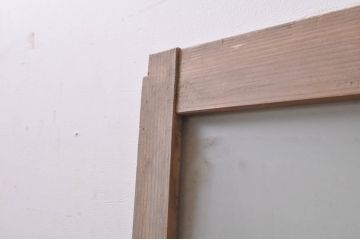 アンティーク建具　どこか懐かしい雰囲気を醸し出す素朴なガラス窓1枚(木製扉)(R-068297)