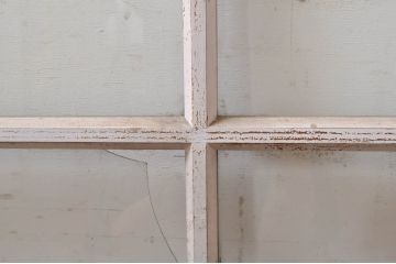 アンティーク建具　ペイント仕上げ限定　インテリアに取り入れやすいシンプルなデザインのペイントガラス窓2枚セット(引き戸、ガラス戸)(R-068299)