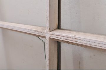 アンティーク建具　ペイント仕上げ限定　インテリアに取り入れやすいシンプルなデザインのペイントガラス窓2枚セット(引き戸、ガラス戸)(R-068299)