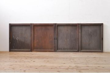 アンティーク建具　杉板1枚板　落ち着いた和の空間を演出する板戸窓4枚セット(引き戸)(R-068301)