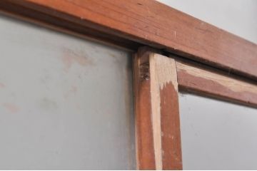 アンティーク建具　希少　レトロな雰囲気漂う小窓付きのガラス窓2枚セット(引き戸、ガラス戸)(R-068303)
