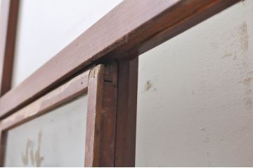 アンティーク建具　希少　レトロな雰囲気漂う小窓付きのガラス窓2枚セット(引き戸、ガラス戸)(R-068303)