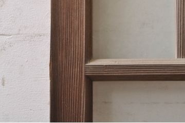 アンティーク建具　大正ロマン　経年を感じさせる古い木味が魅力のガラス窓1枚(ガラス戸、引き戸)(R-068309)