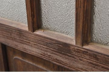 アンティーク建具　大正ロマン　腰抜欅(ケヤキ)材　ノスタルジックな雰囲気漂う幅広ガラス戸1枚(引き戸)(R-068314)