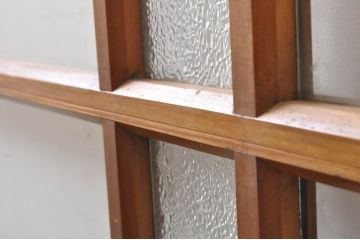 アンティーク建具　大正ロマン　腰抜欅(ケヤキ)材　ノスタルジックな雰囲気漂う幅広ガラス戸1枚(引き戸)(R-068315)